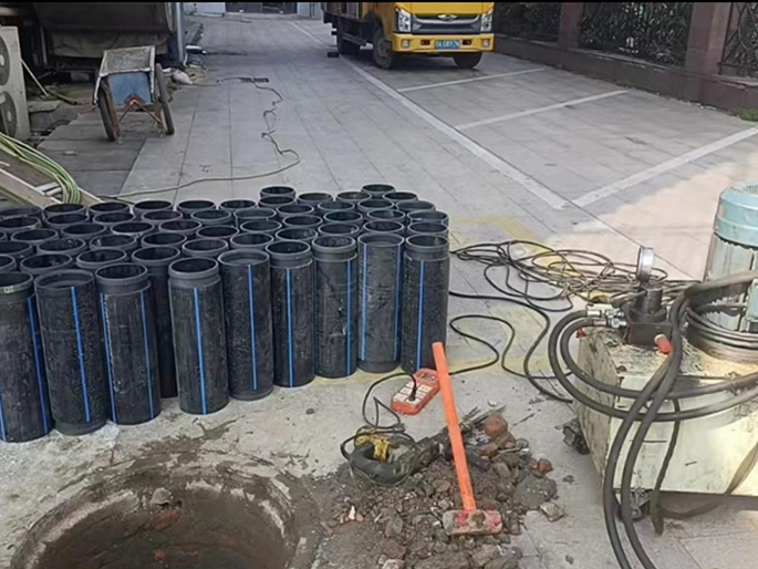 浩口镇PE置换管厂家 DN315置换管 非开挖管短管置换